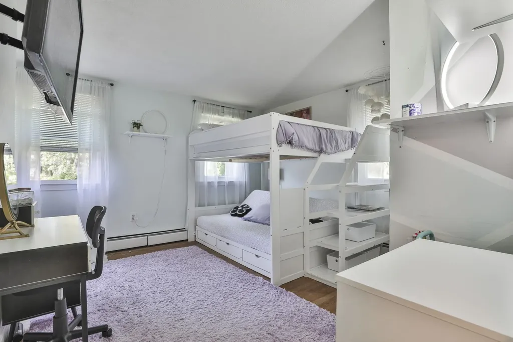 1 Joan Street Derry NH 03038