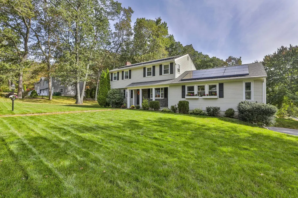 1 Joan Street Derry NH 03038