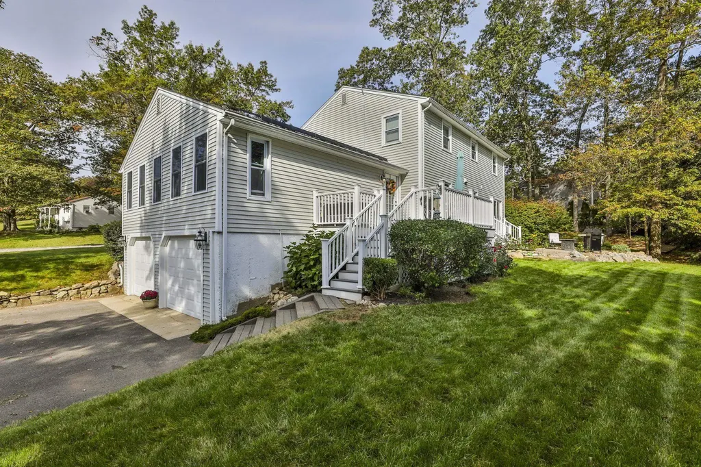 1 Joan Street Derry NH 03038