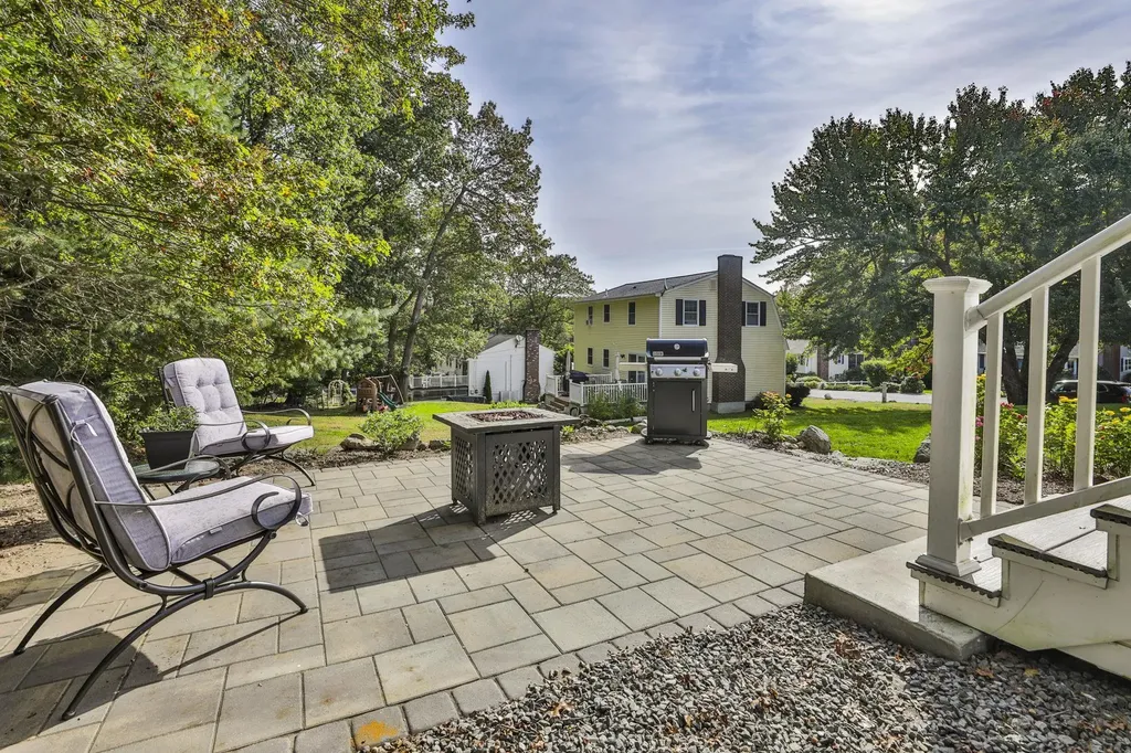 1 Joan Street Derry NH 03038