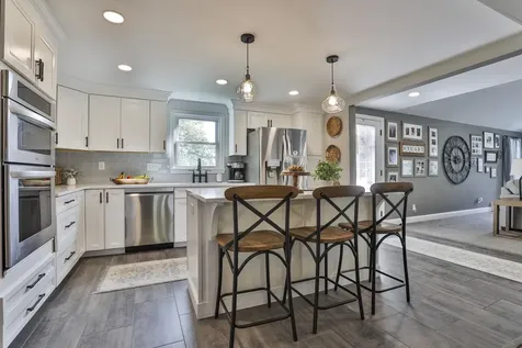 1 Joan Street Derry NH 03038