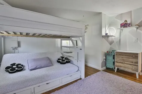 1 Joan Street Derry NH 03038