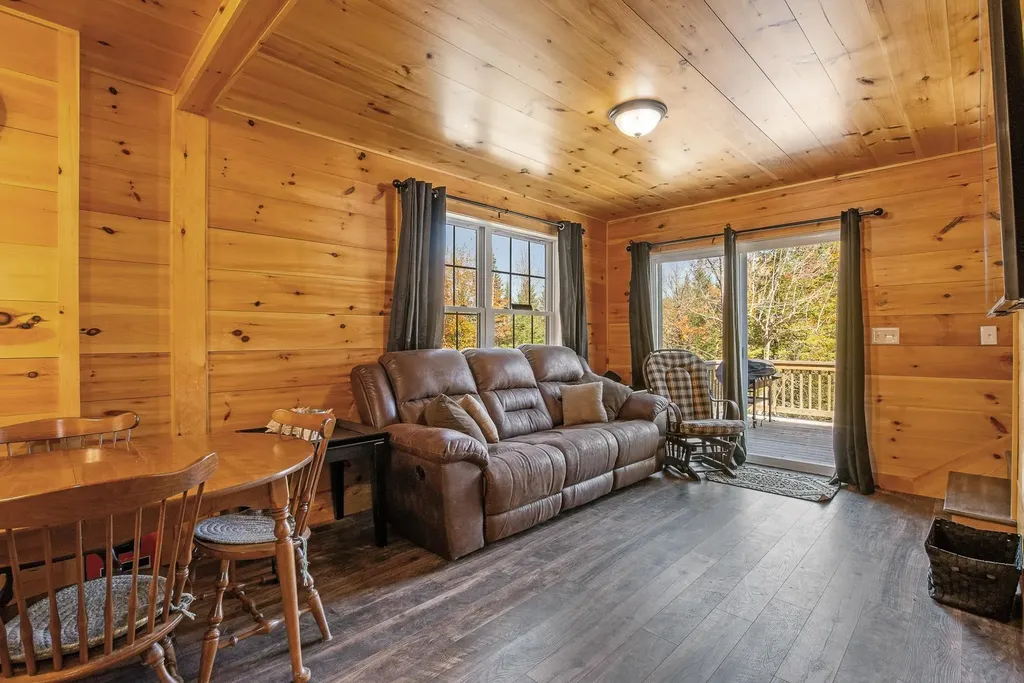 20-21 Johnson Lane Colebrook NH 03576