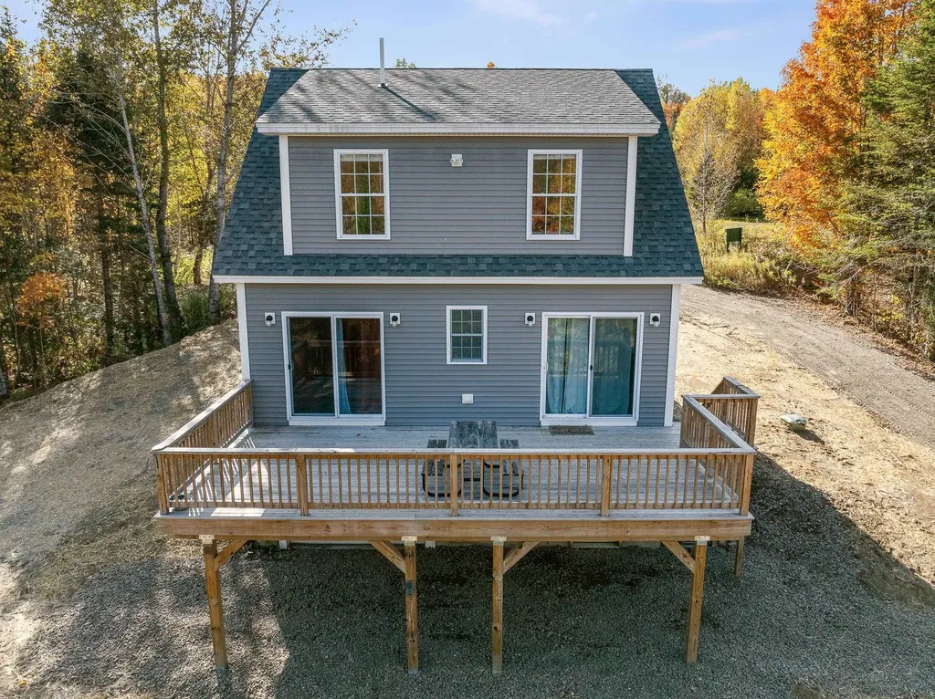 20-21 Johnson Lane Colebrook NH 03576