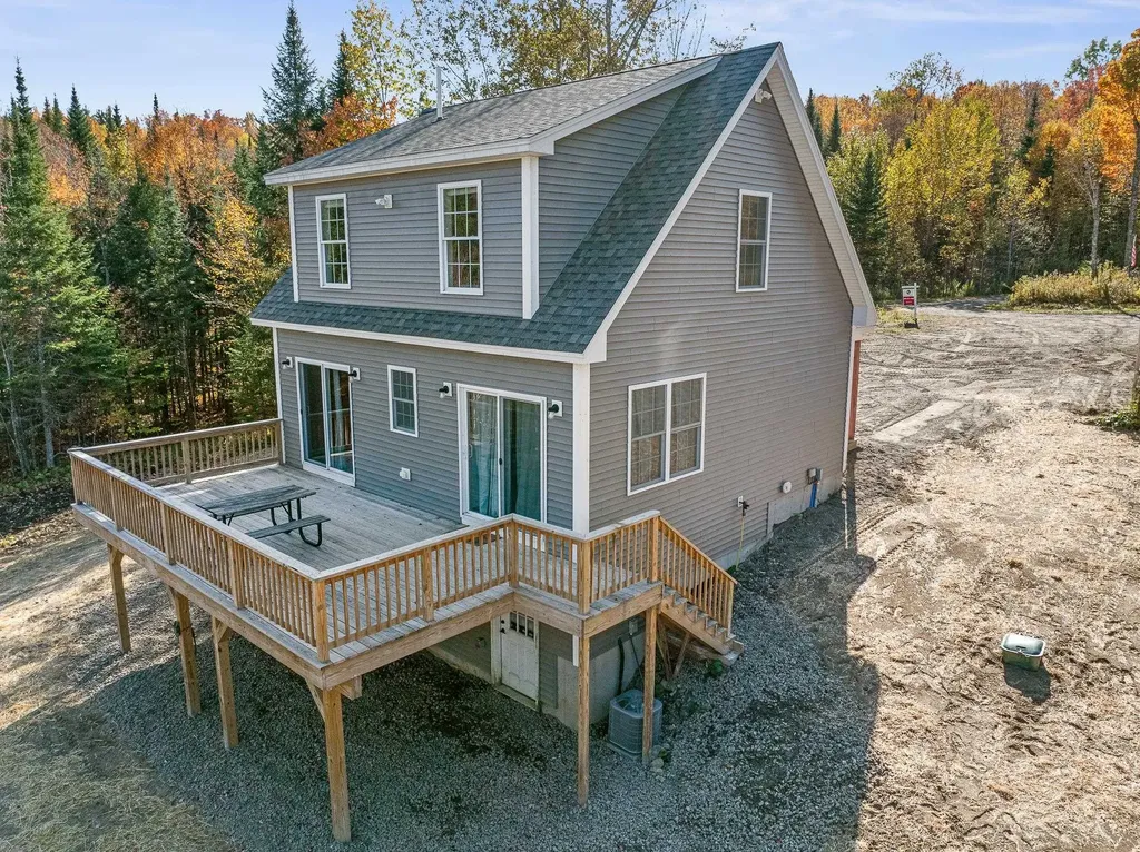 20-21 Johnson Lane Colebrook NH 03576