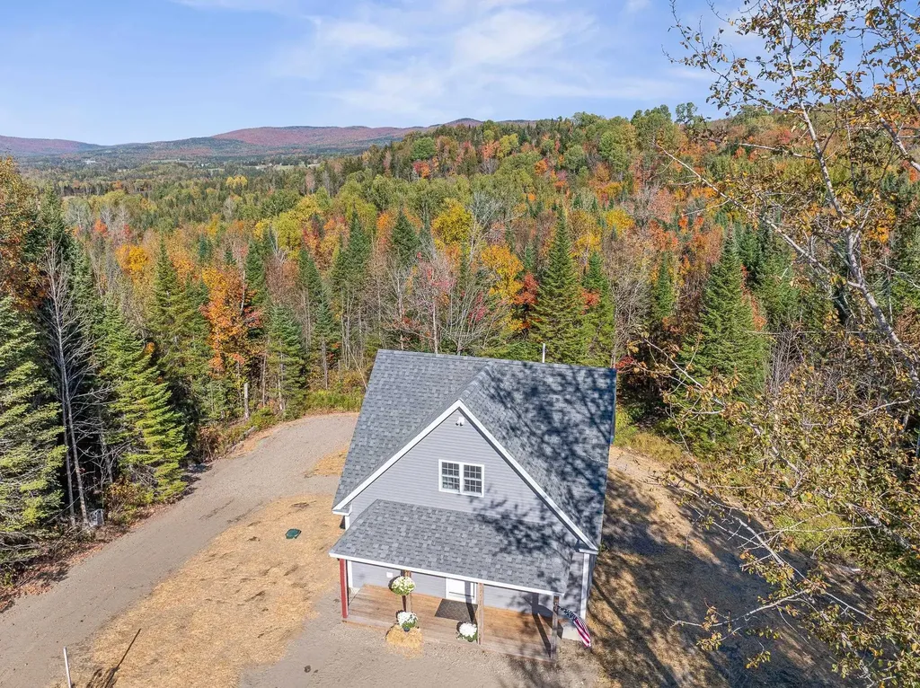 20-21 Johnson Lane Colebrook NH 03576