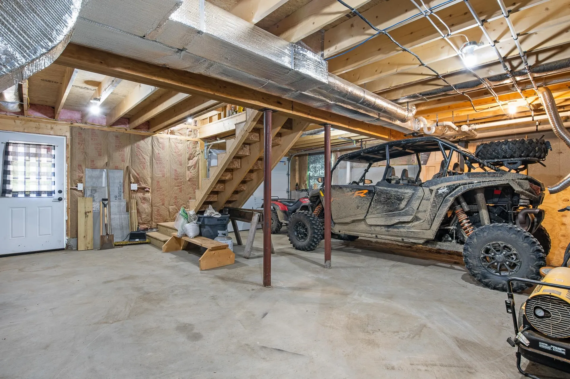 20-21 Johnson Lane Colebrook NH 03576