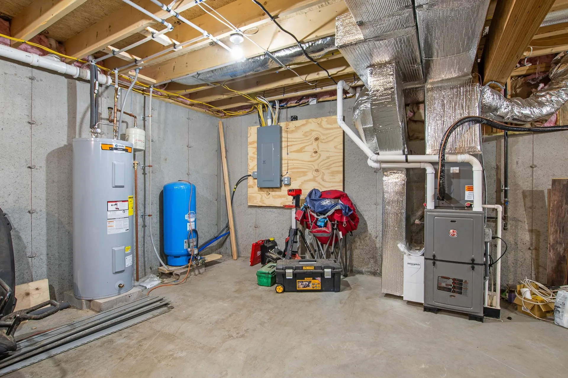 20-21 Johnson Lane Colebrook NH 03576