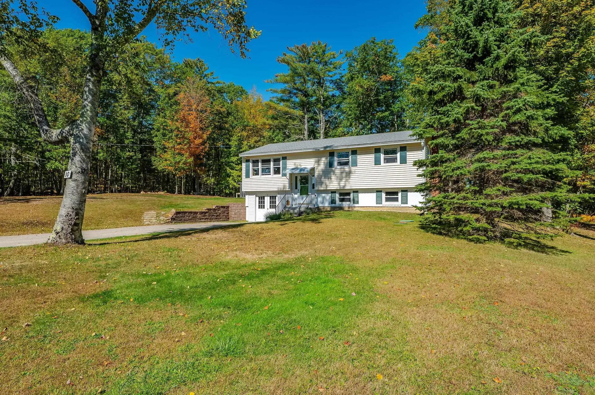 10 Sunset Drive Northwood NH 03261