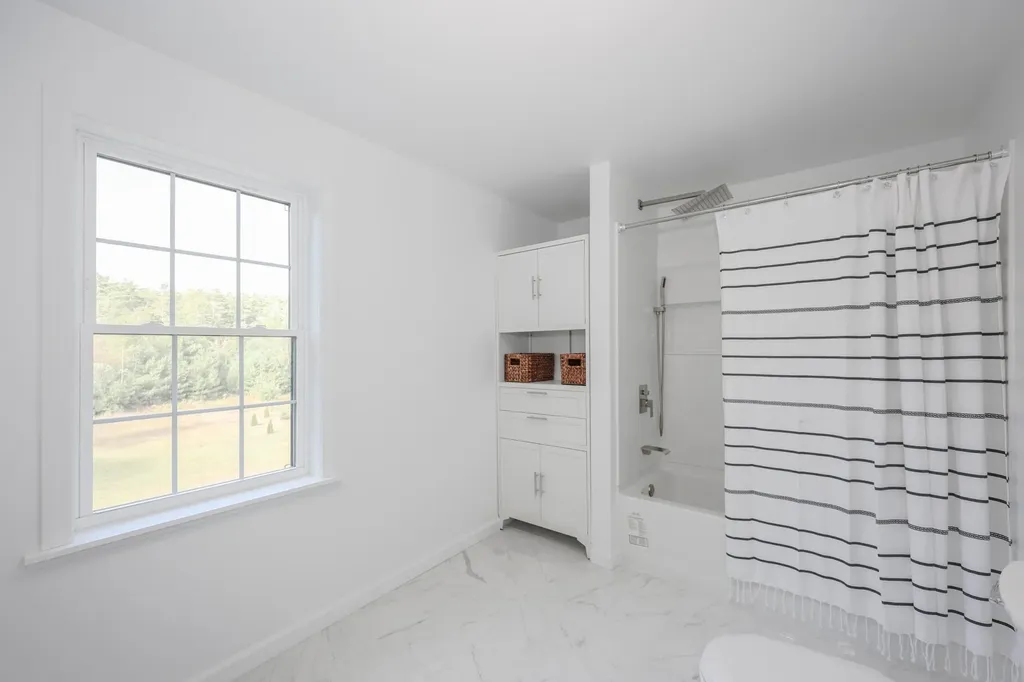 278 Stage Road Nottingham NH 03290