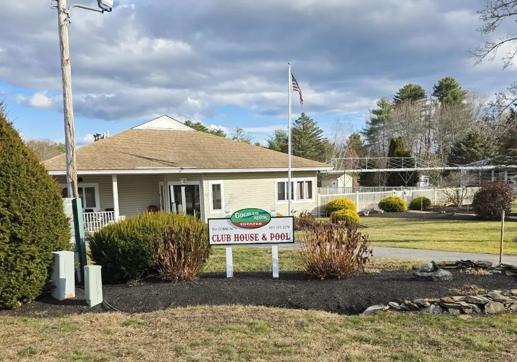 30 Cherokee Way Rochester NH 03867