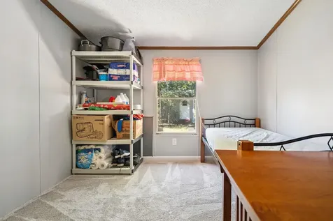 30 Cherokee Way Rochester NH 03867