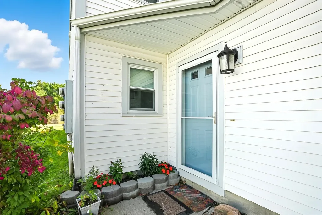 47 Saybrook Road Essex VT 05452