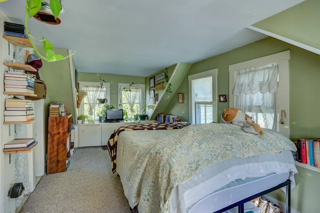 78 School Street Effingham NH 03882