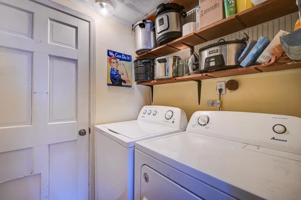 78 School Street Effingham NH 03882