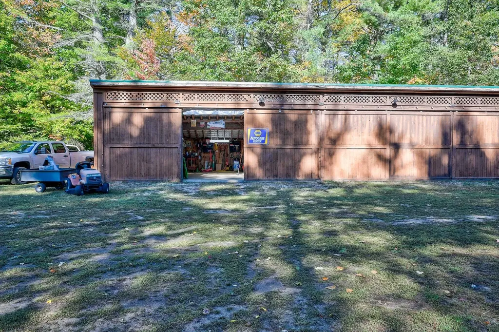 78 School Street Effingham NH 03882