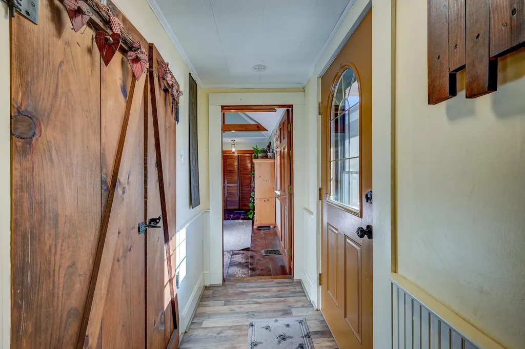 78 School Street Effingham NH 03882