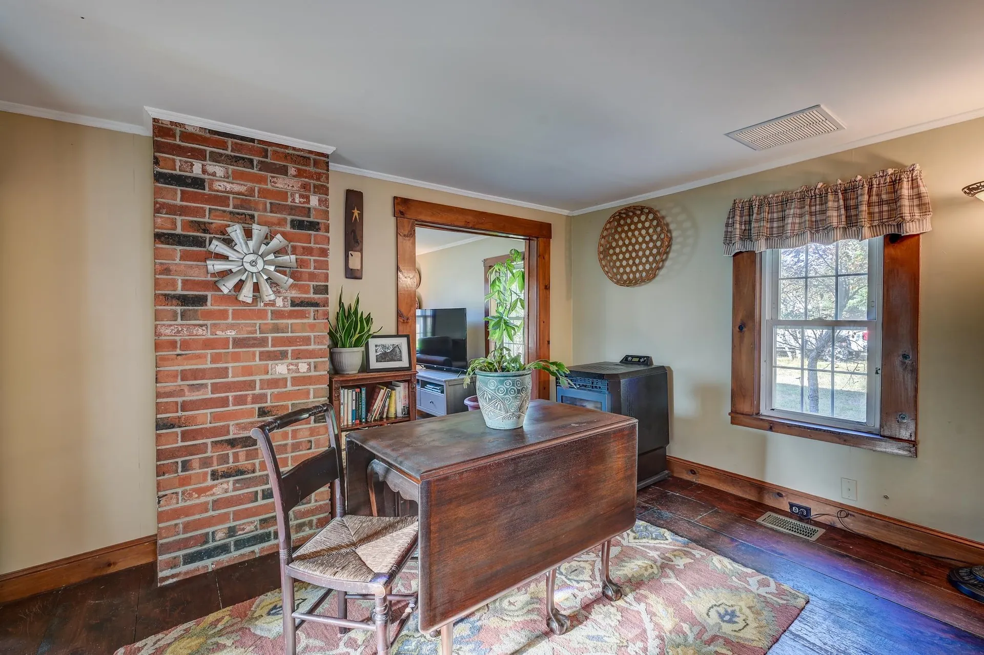 78 School Street Effingham NH 03882