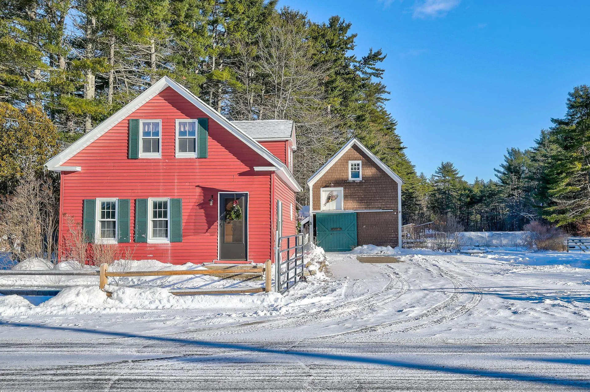 78 School Street Effingham NH 03882