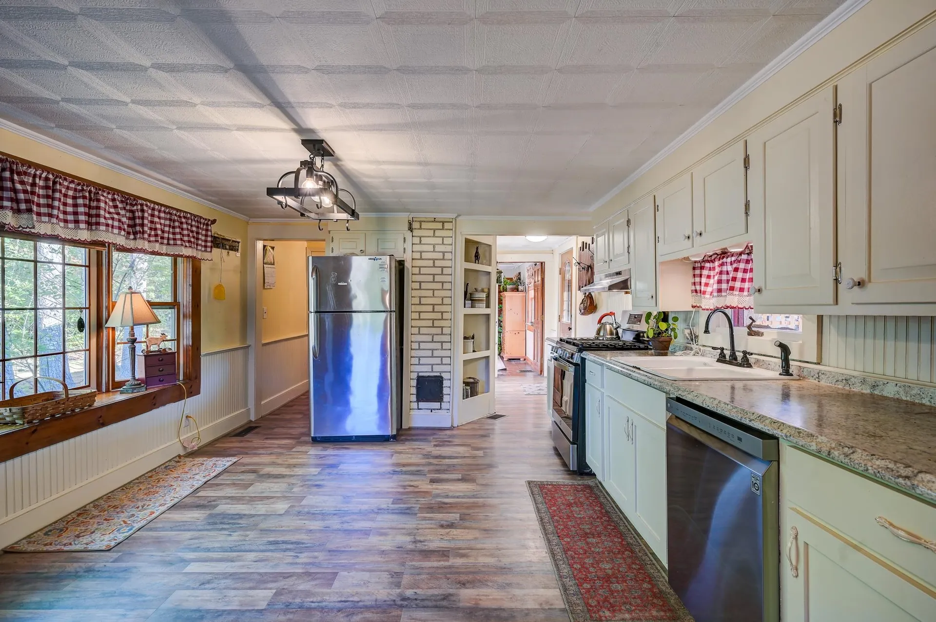 78 School Street Effingham NH 03882