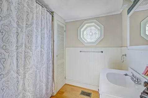 78 School Street Effingham NH 03882