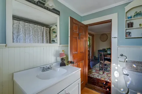 78 School Street Effingham NH 03882