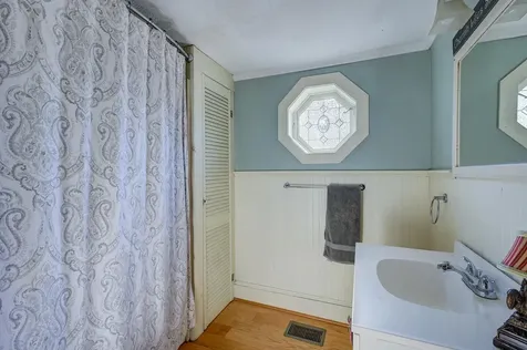 78 School Street Effingham NH 03882