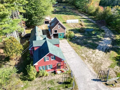 78 School Street Effingham NH 03882