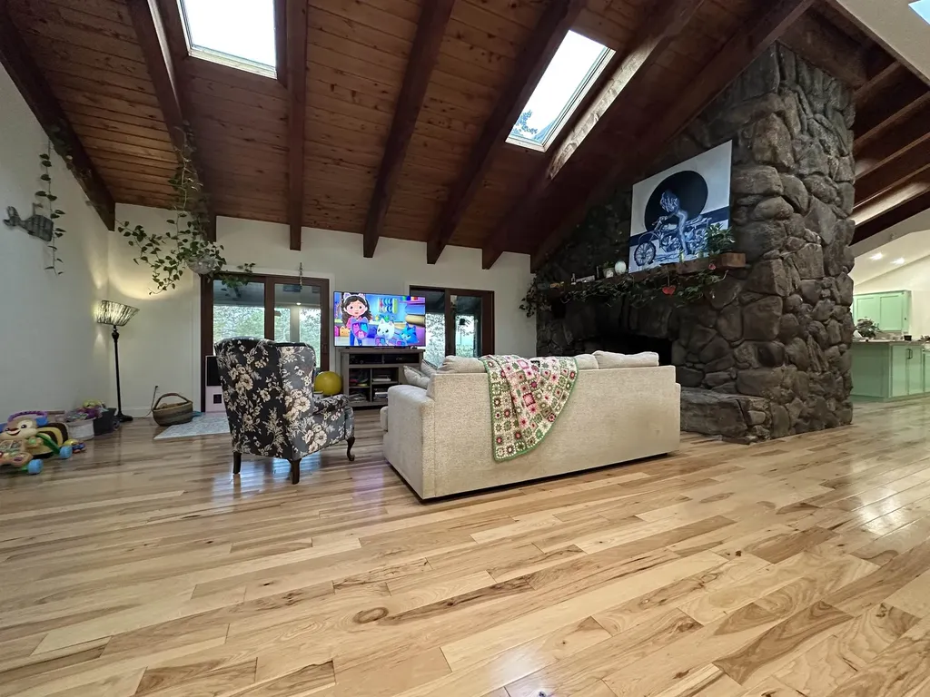 38 Brimmer Lane Hampton Falls NH 03844-2309