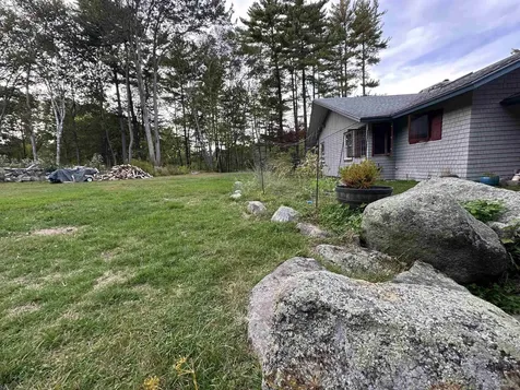 38 Brimmer Lane Hampton Falls NH 03844-2309