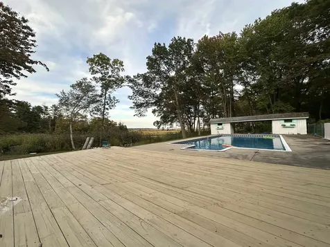 38 Brimmer Lane Hampton Falls NH 03844-2309