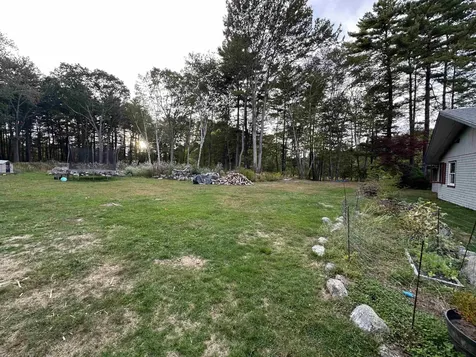 38 Brimmer Lane Hampton Falls NH 03844-2309