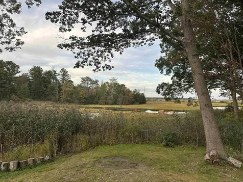 38 Brimmer Lane Hampton Falls NH 03844-2309