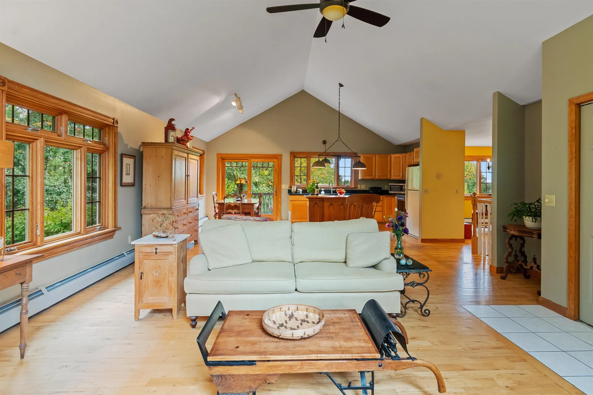 31 Lovers Lane Grand Isle VT 05458