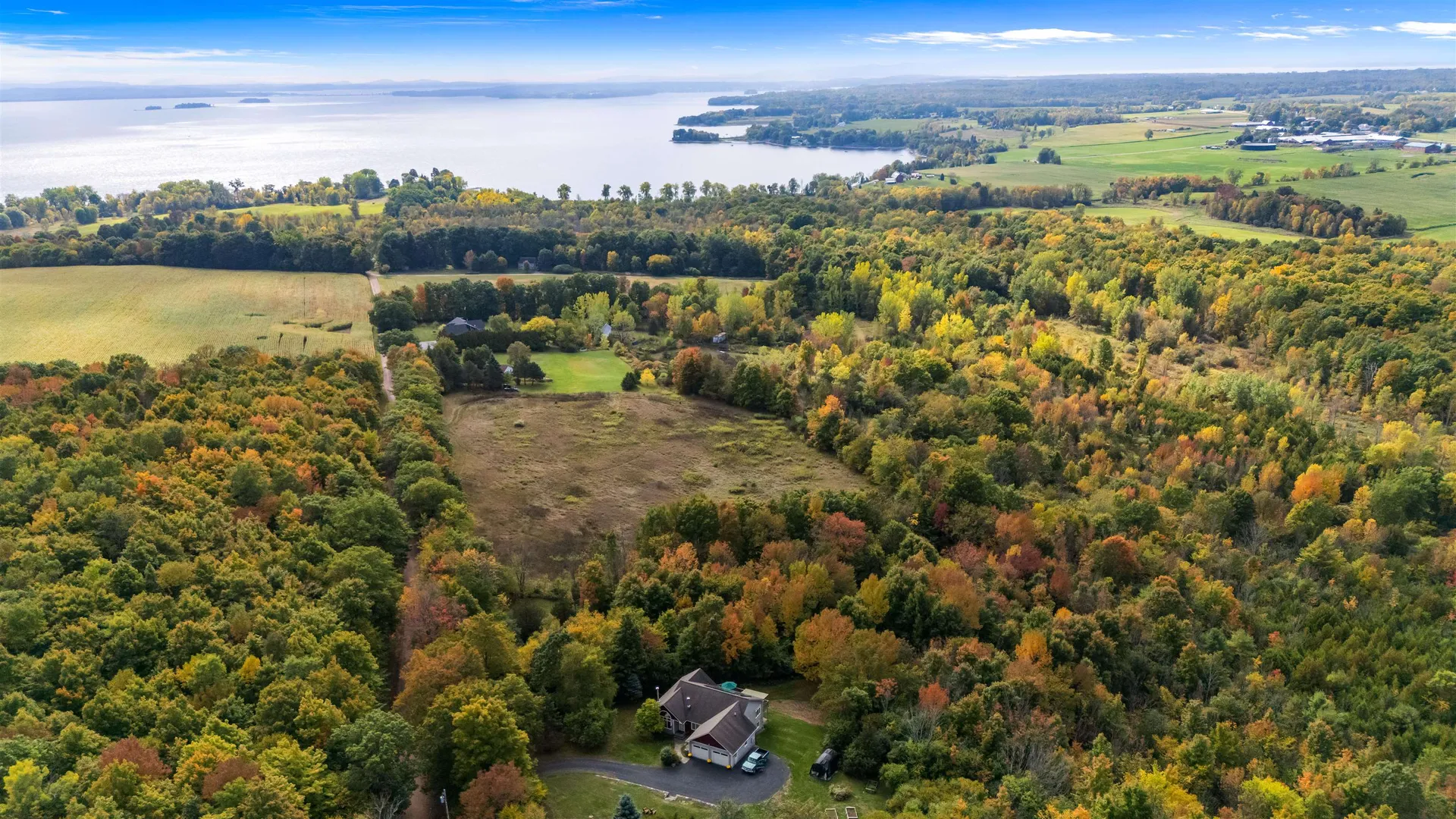 31 Lovers Lane Grand Isle VT 05458