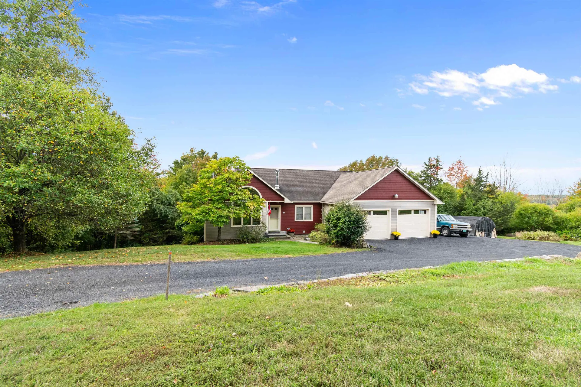 31 Lovers Lane Grand Isle VT 05458