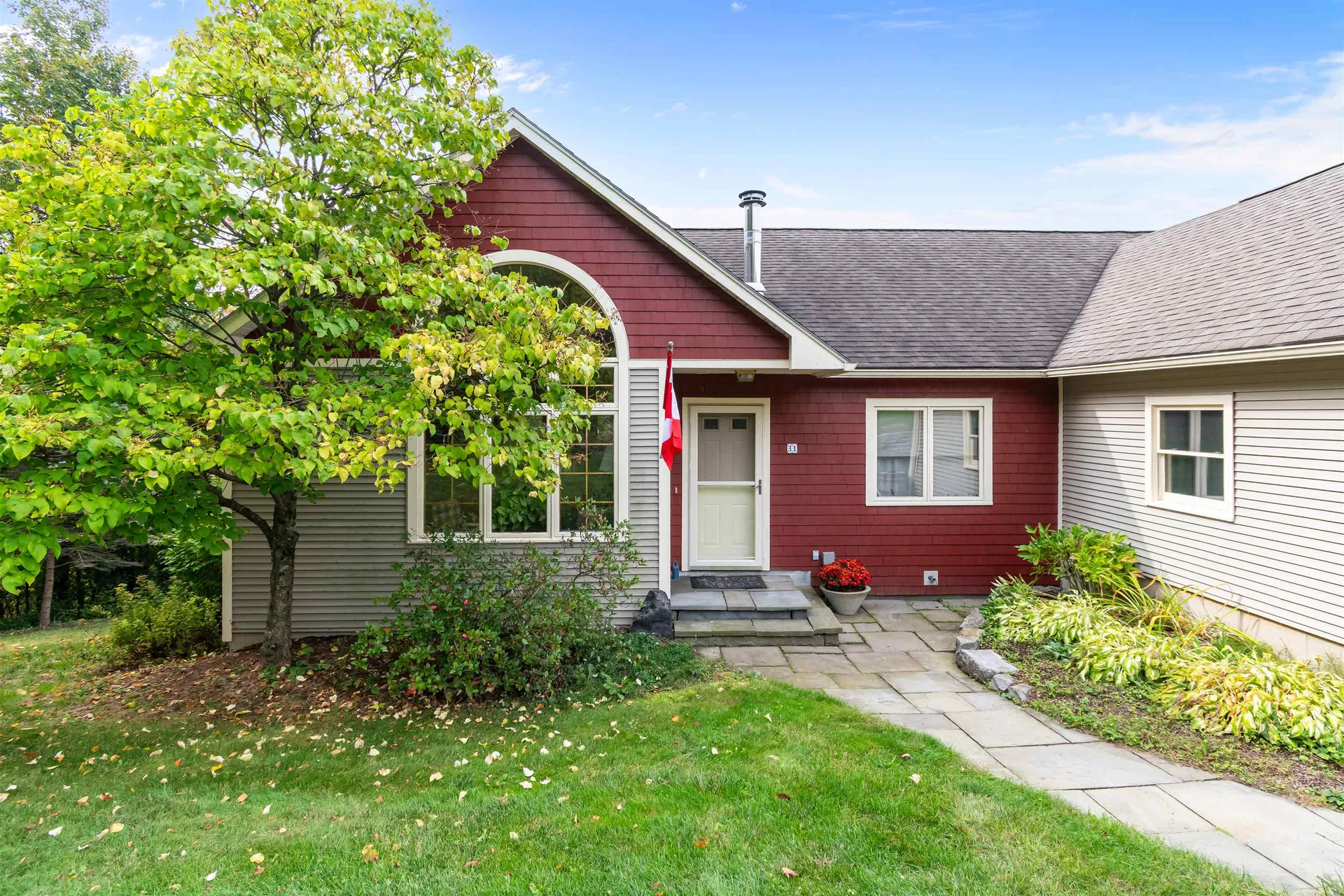 31 Lovers Lane Grand Isle VT 05458