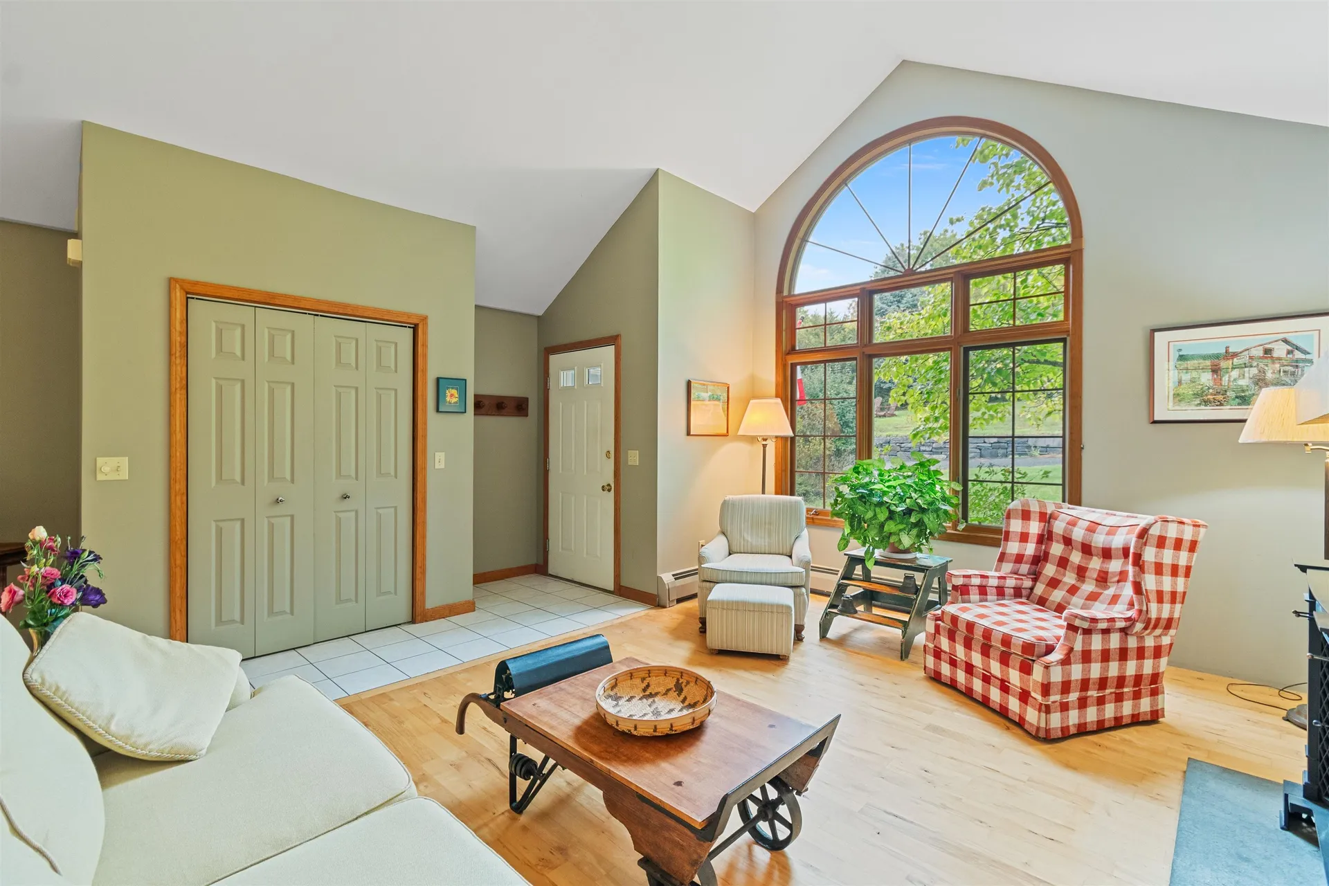 31 Lovers Lane Grand Isle VT 05458