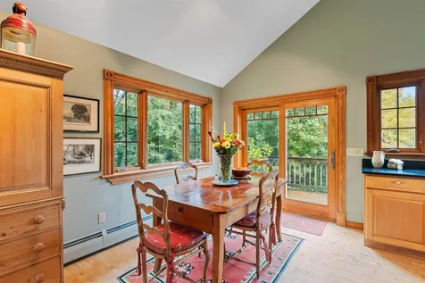 31 Lovers Lane Grand Isle VT 05458