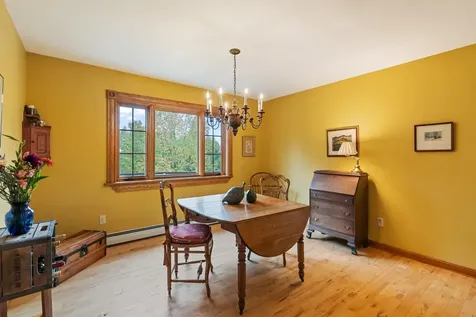 31 Lovers Lane Grand Isle VT 05458