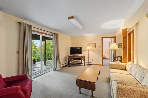 31 Lovers Lane Grand Isle VT 05458