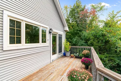 31 Lovers Lane Grand Isle VT 05458