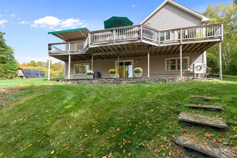 31 Lovers Lane Grand Isle VT 05458