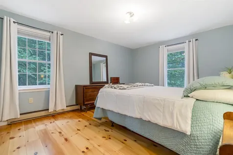 23 Friar Tuck Way Wolfeboro NH 03894