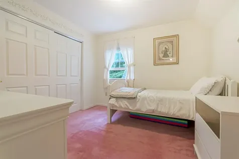 23 Friar Tuck Way Wolfeboro NH 03894