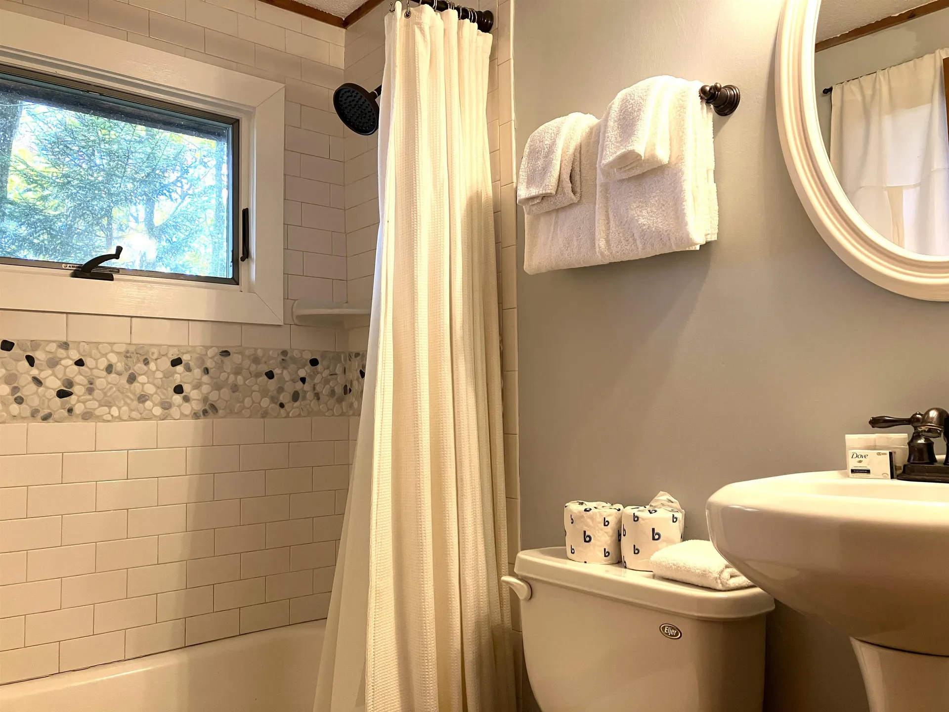 8 Little Bend Wilmington VT 05363