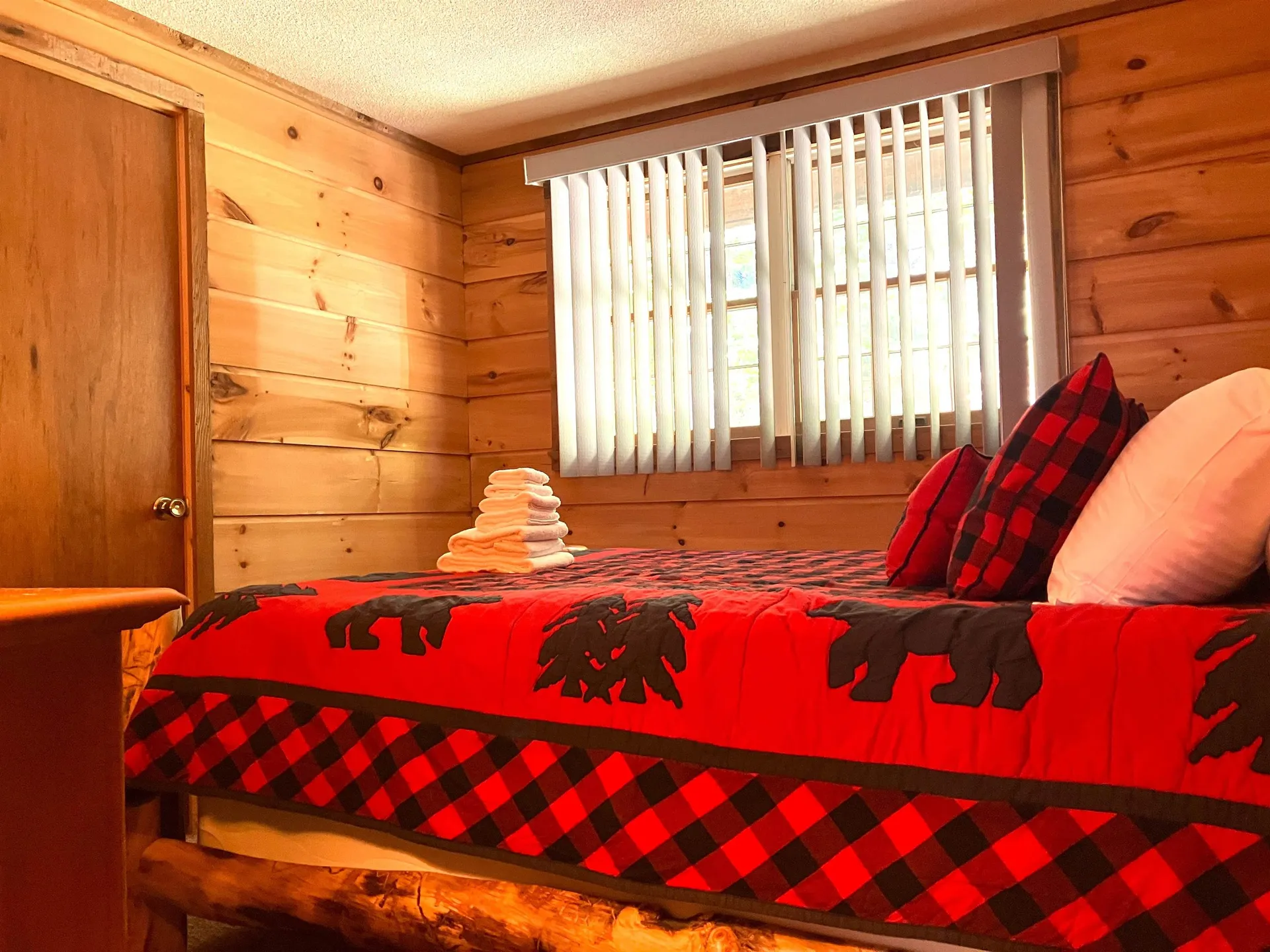 8 Little Bend Wilmington VT 05363