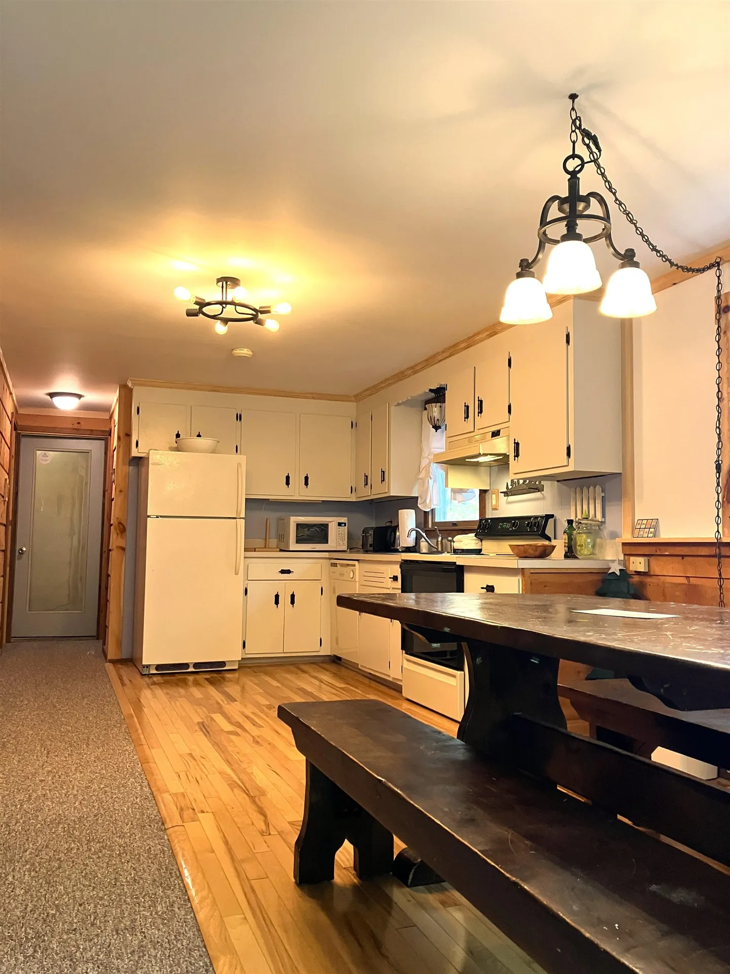 8 Little Bend Wilmington VT 05363