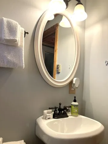 8 Little Bend Wilmington VT 05363