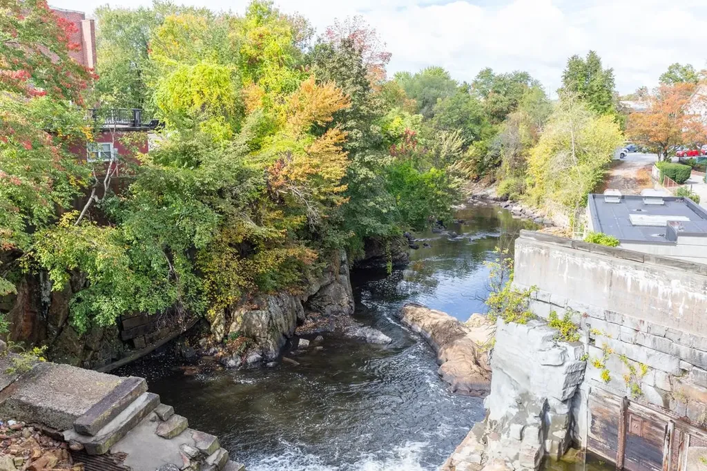 100 Main Street Pembroke NH 03275